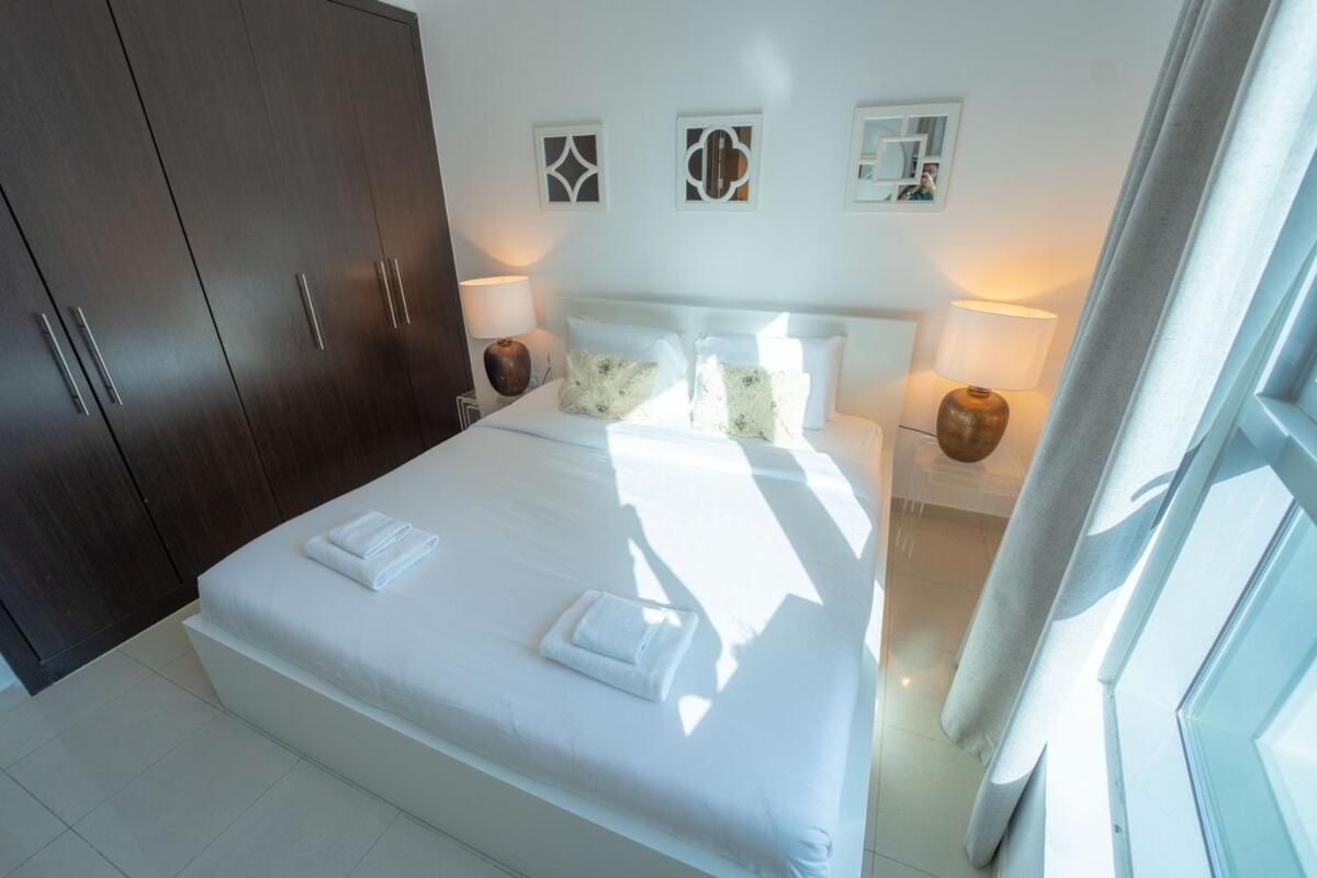Aws Holiday Homes - Prime Apartment Near The Beach Dubai Exteriör bild