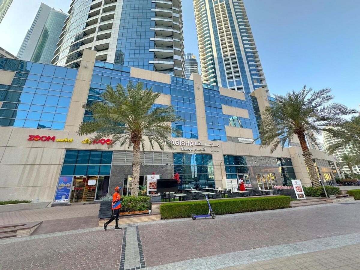 Aws Holiday Homes - Prime Apartment Near The Beach Dubai Exteriör bild